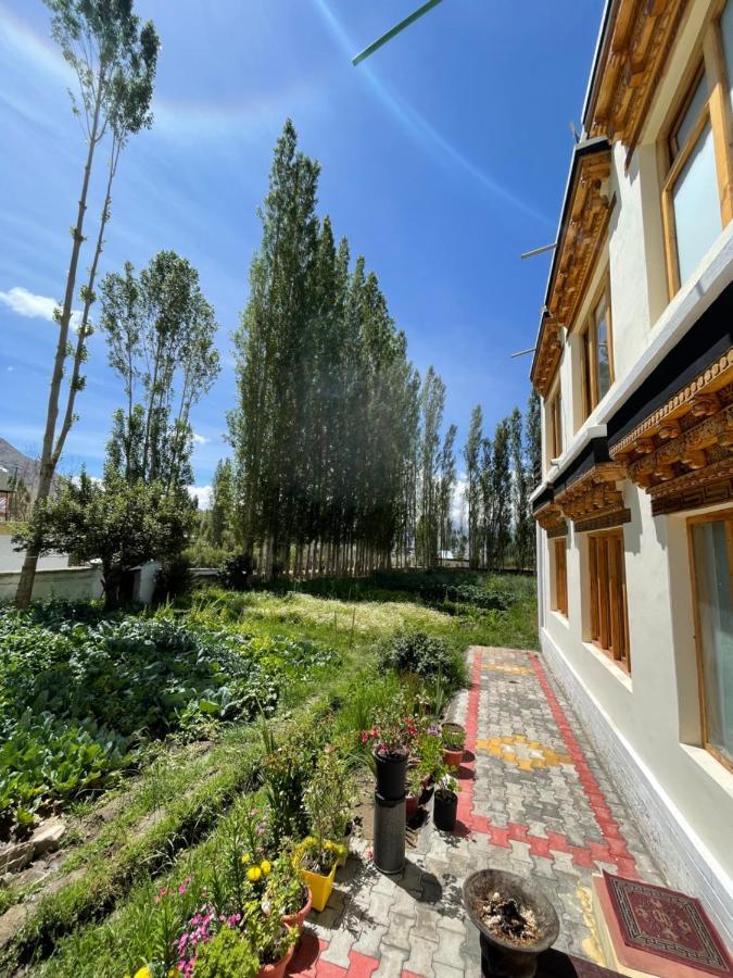 Tongspon Inn Leh Exterior foto
